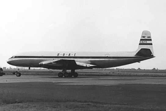 File:De Havilland Comet 1 BOAC Heathrow G-ALYX 1953.jpg