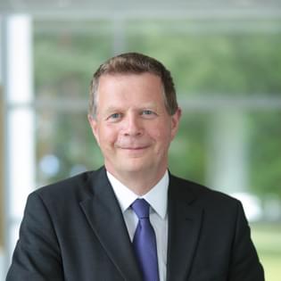 Headshot of Richard Oram